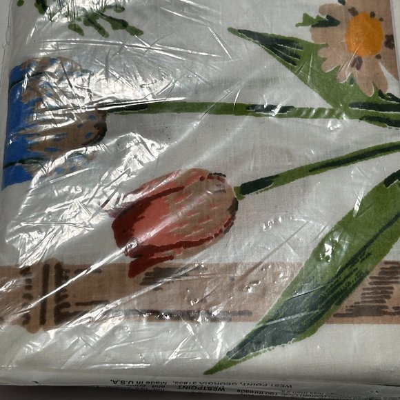 Vintage Martex 2 Standard Pillowcase Flowers New in Package Spring Tulips Unisex - Picture 3 of 9